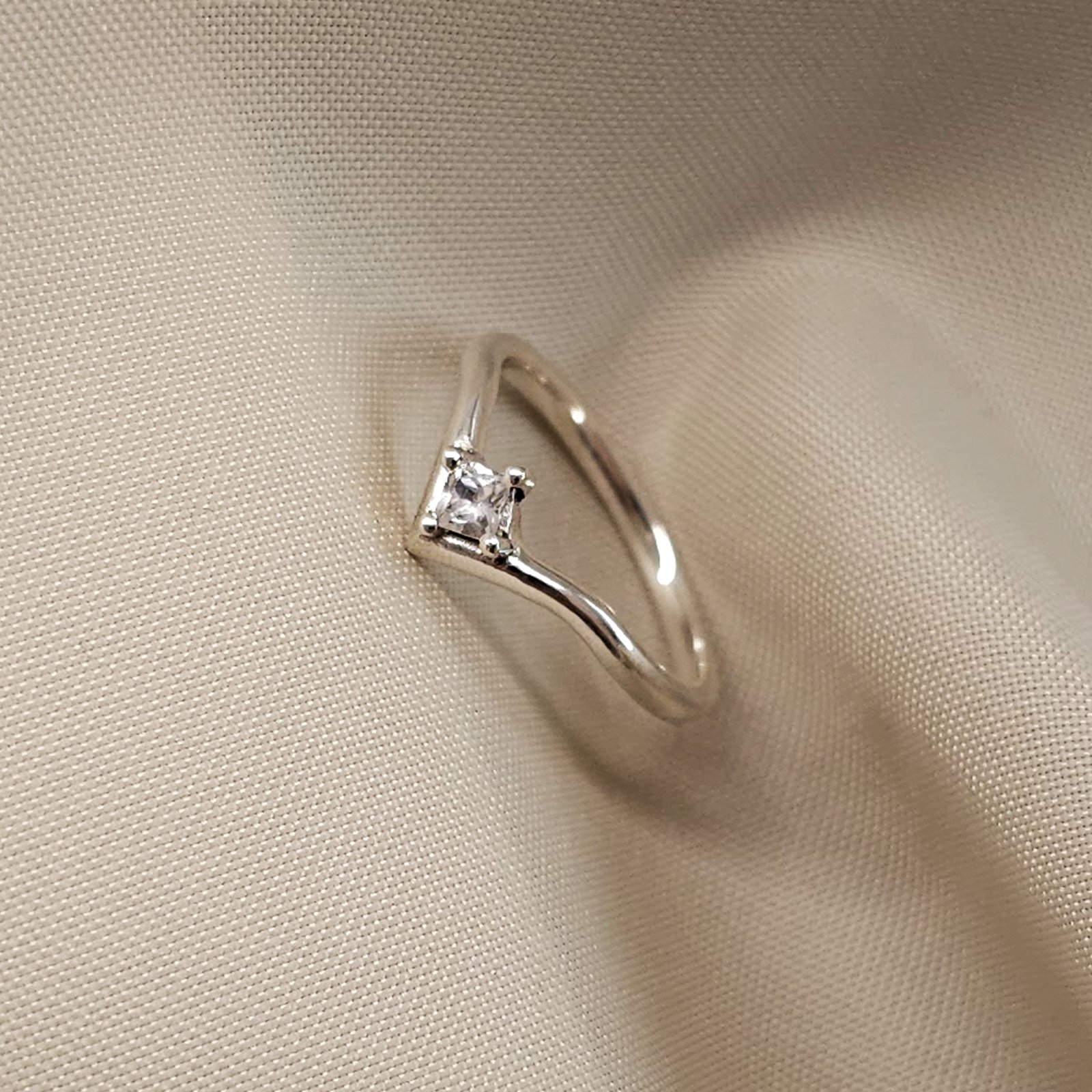 VICTORIA I - Image 3